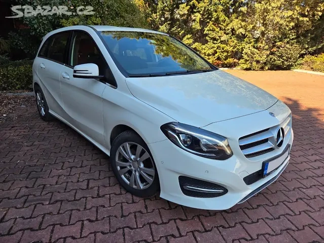 Mercedes B180,automat,2018,ČR,119tis.km,LED světla,serviska