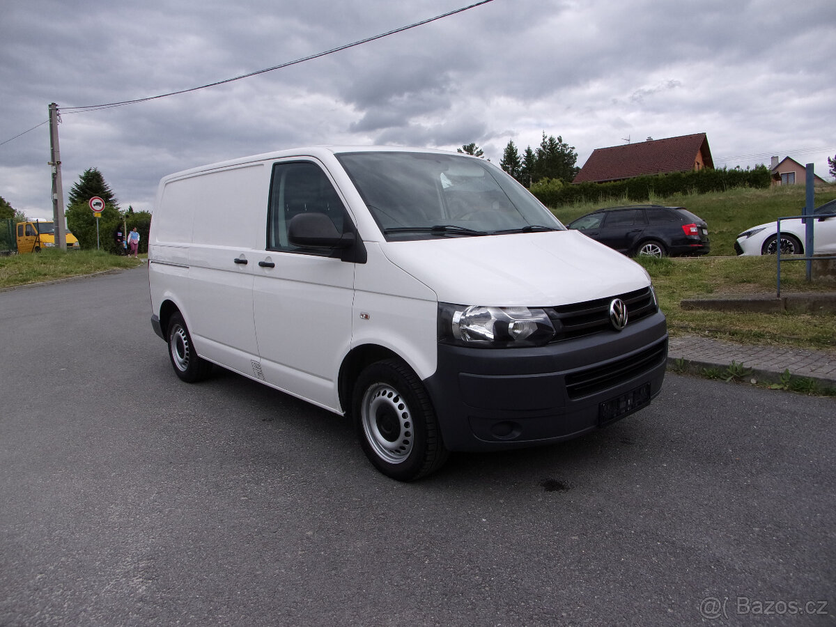 Volkswagen Transporter T5 2.0 TDI,serviska,1.majitel,TOP