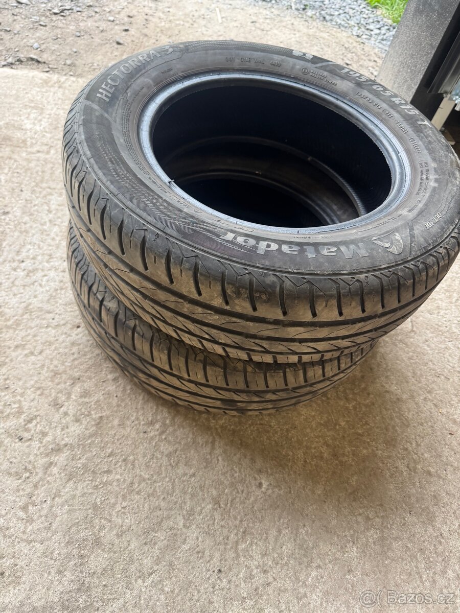 Letní pneu 195/65R15