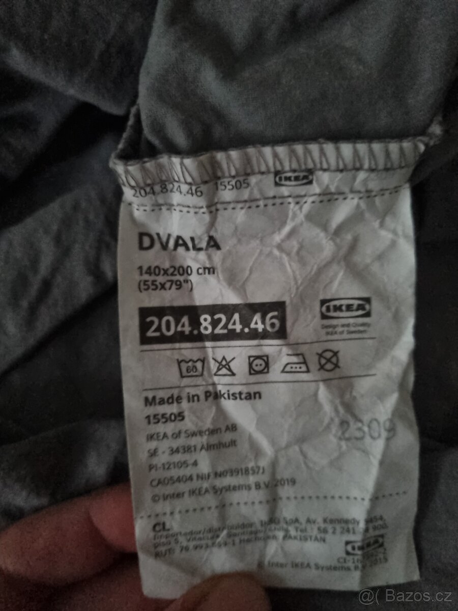 140x200cm skoro nová postel Ikea s matrací, roštem atd.