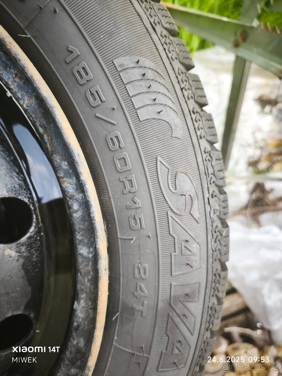 Zimní pneu 185/60 R15 + DISKY