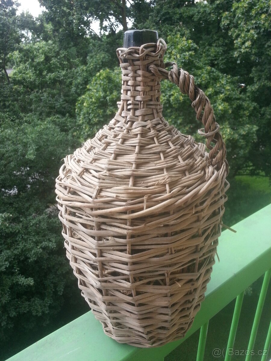 Starý demižon