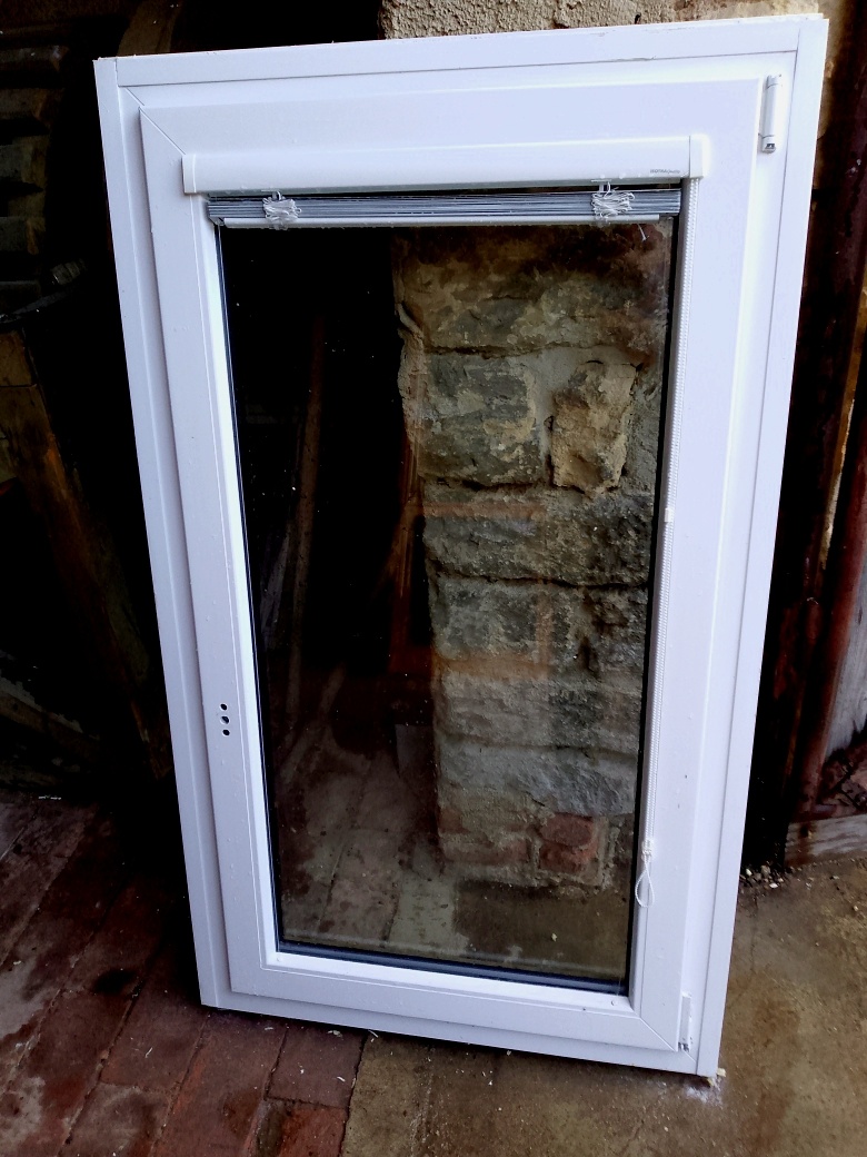 10 oken 87 x 148 cm Doprava
