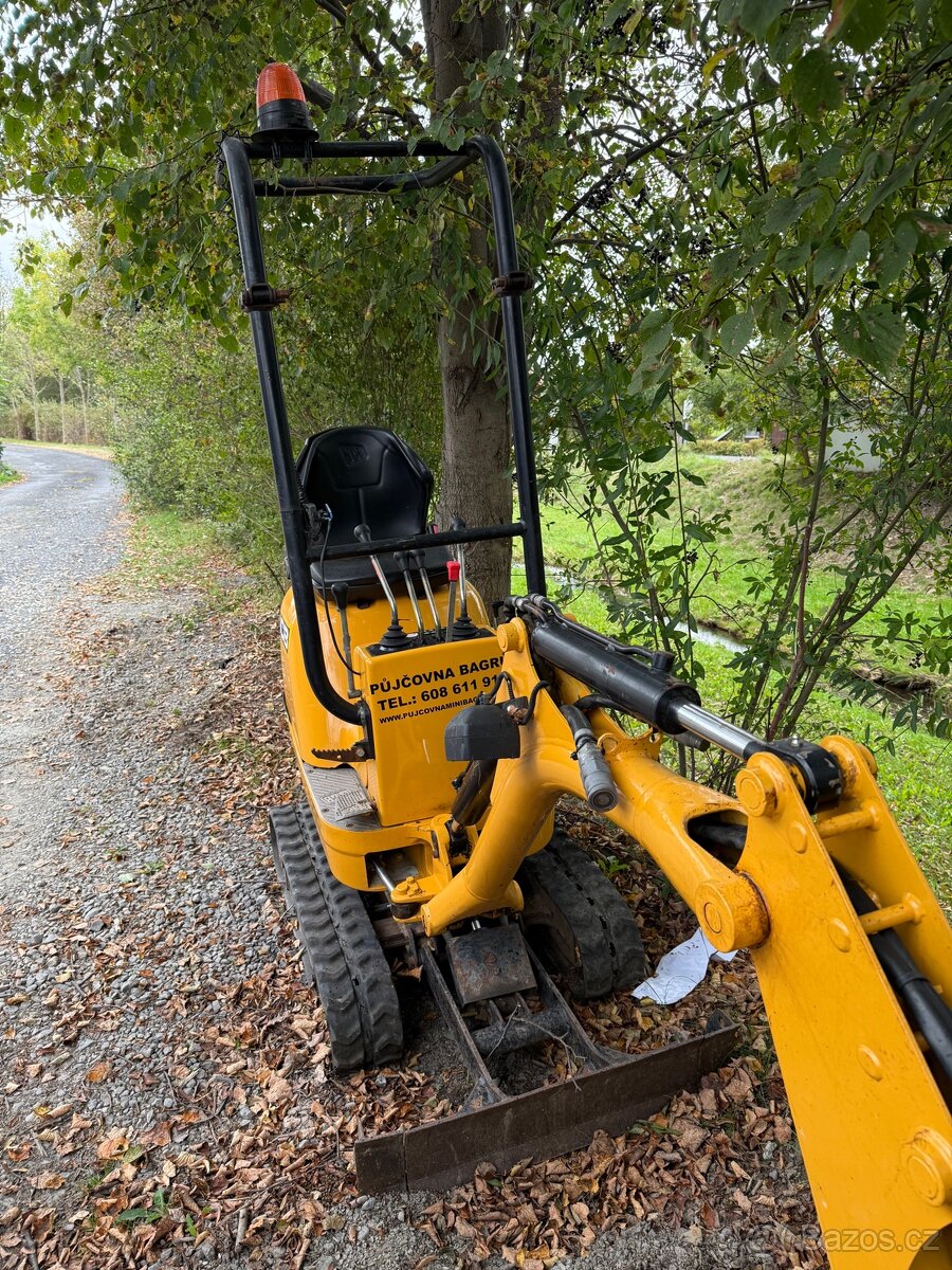 Prodám JCB 8008 rok 2017 240000kč s dph