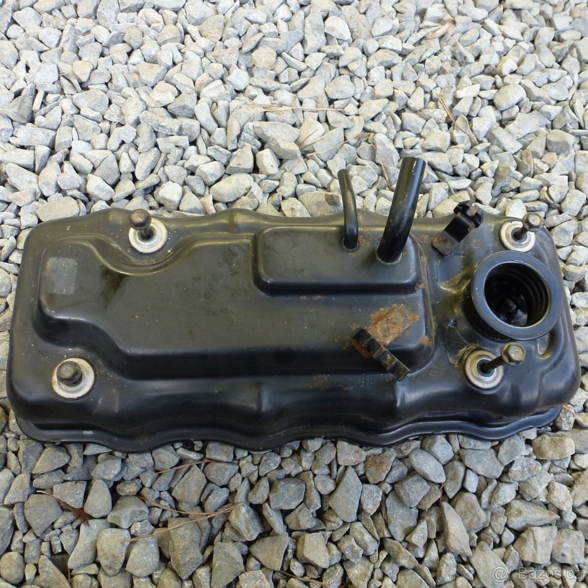 Suzuki samurai víko ventilu