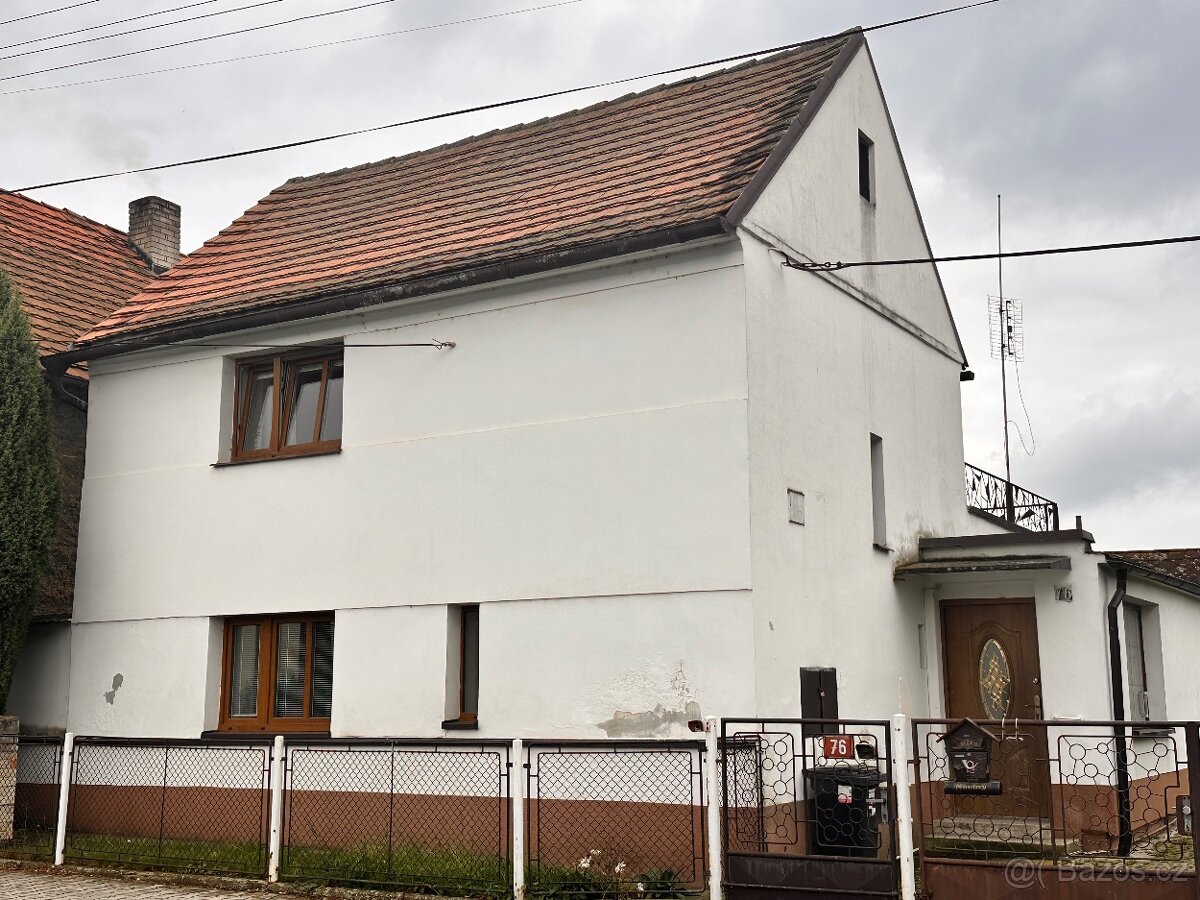 Prodej domu 3+1 v obci Oráčov, 1.542 m2
