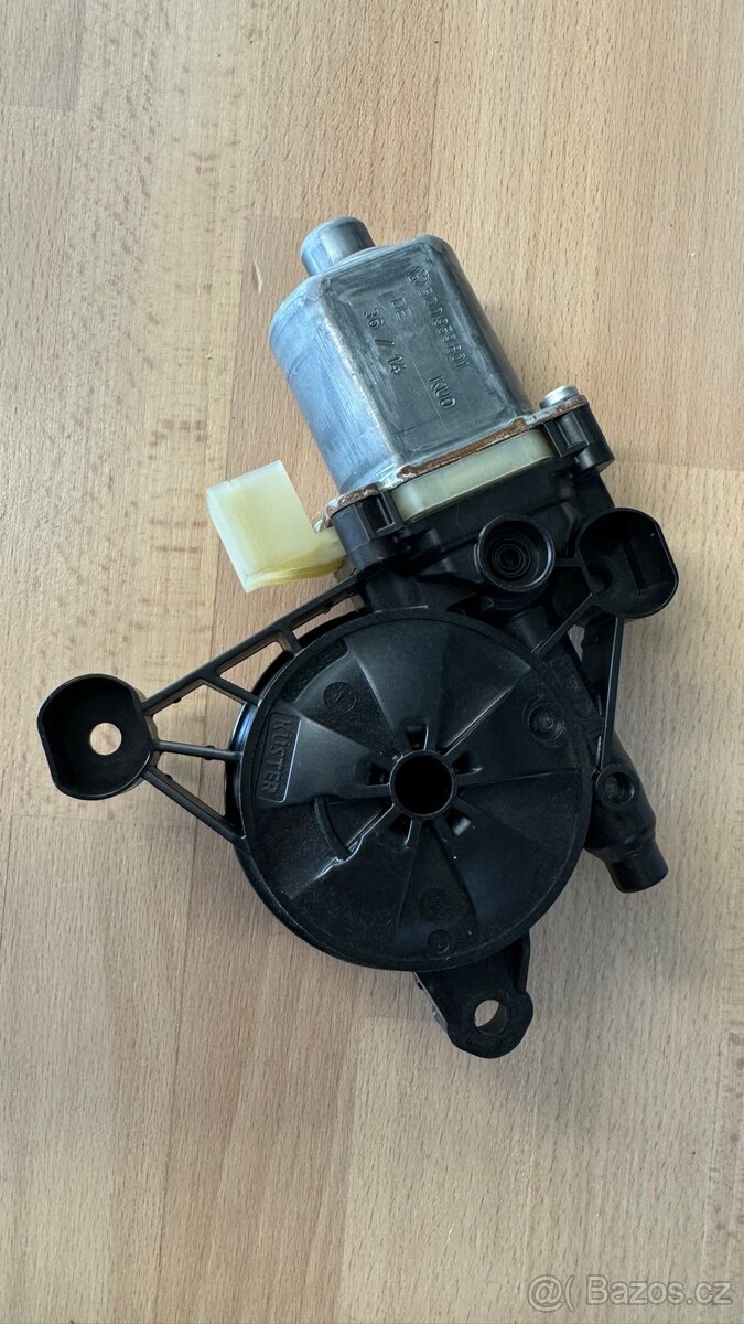 Motorek stahování oken 5Q0959801