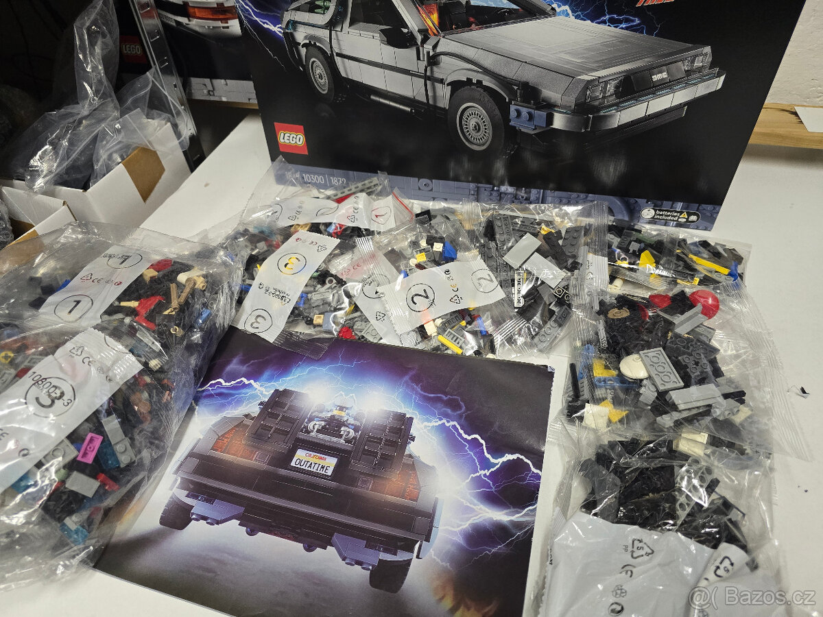 STAVEBNICE 10300 Stroj času z Návratu do budoucnos (náhrada)