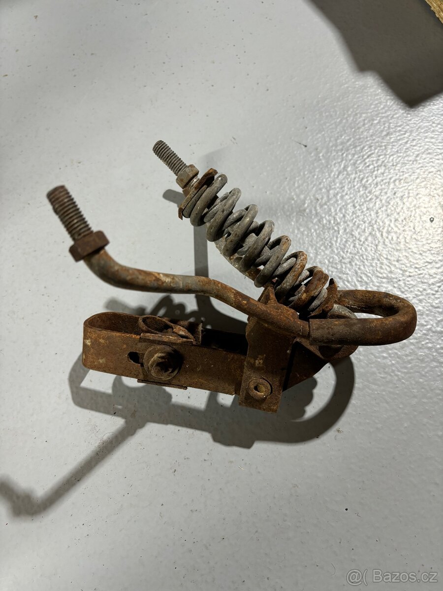 Moped stadion kostra sedadla