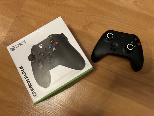 Bezdrátový ovladač Xbox One, černý, nabíjecí