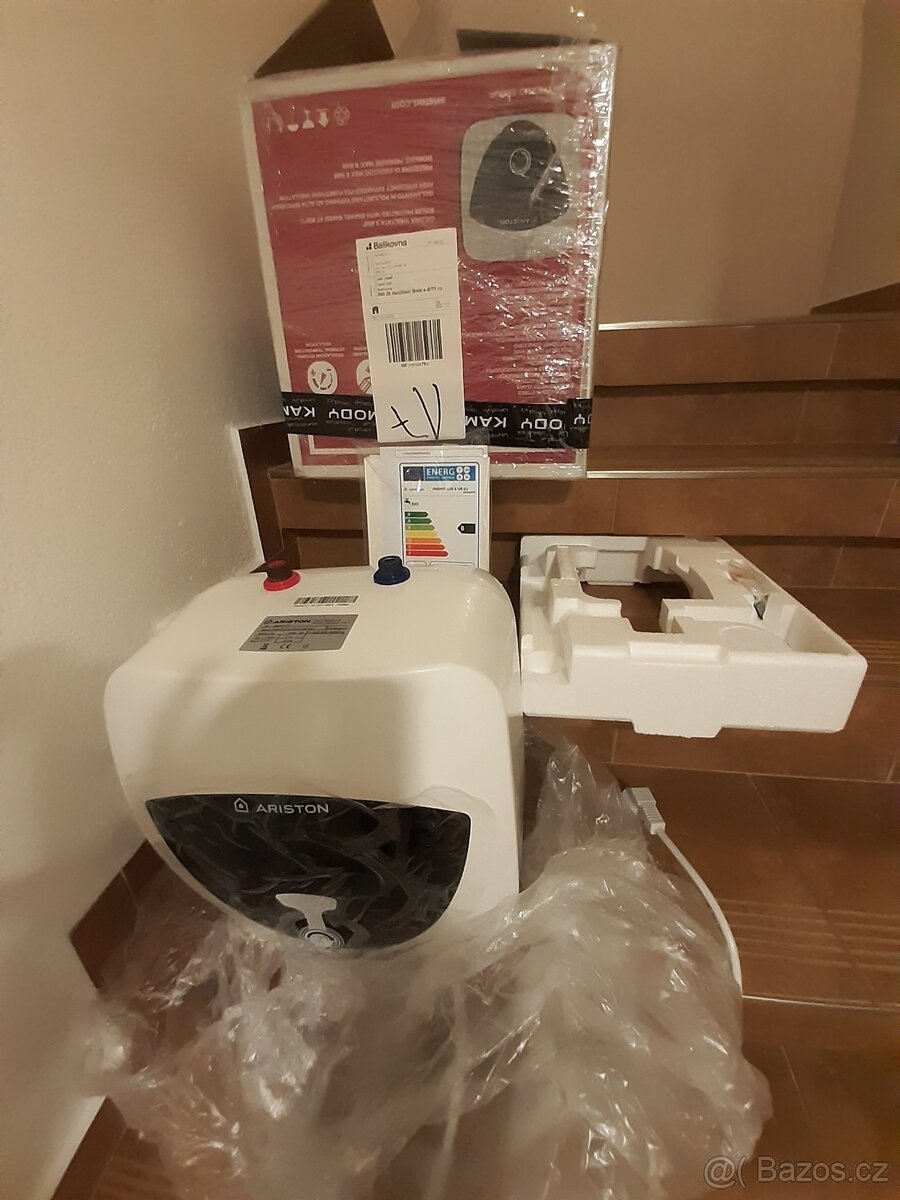 Prodám ARISTON ANDRIS LUX 6U zásobníkový ohřívač 6l