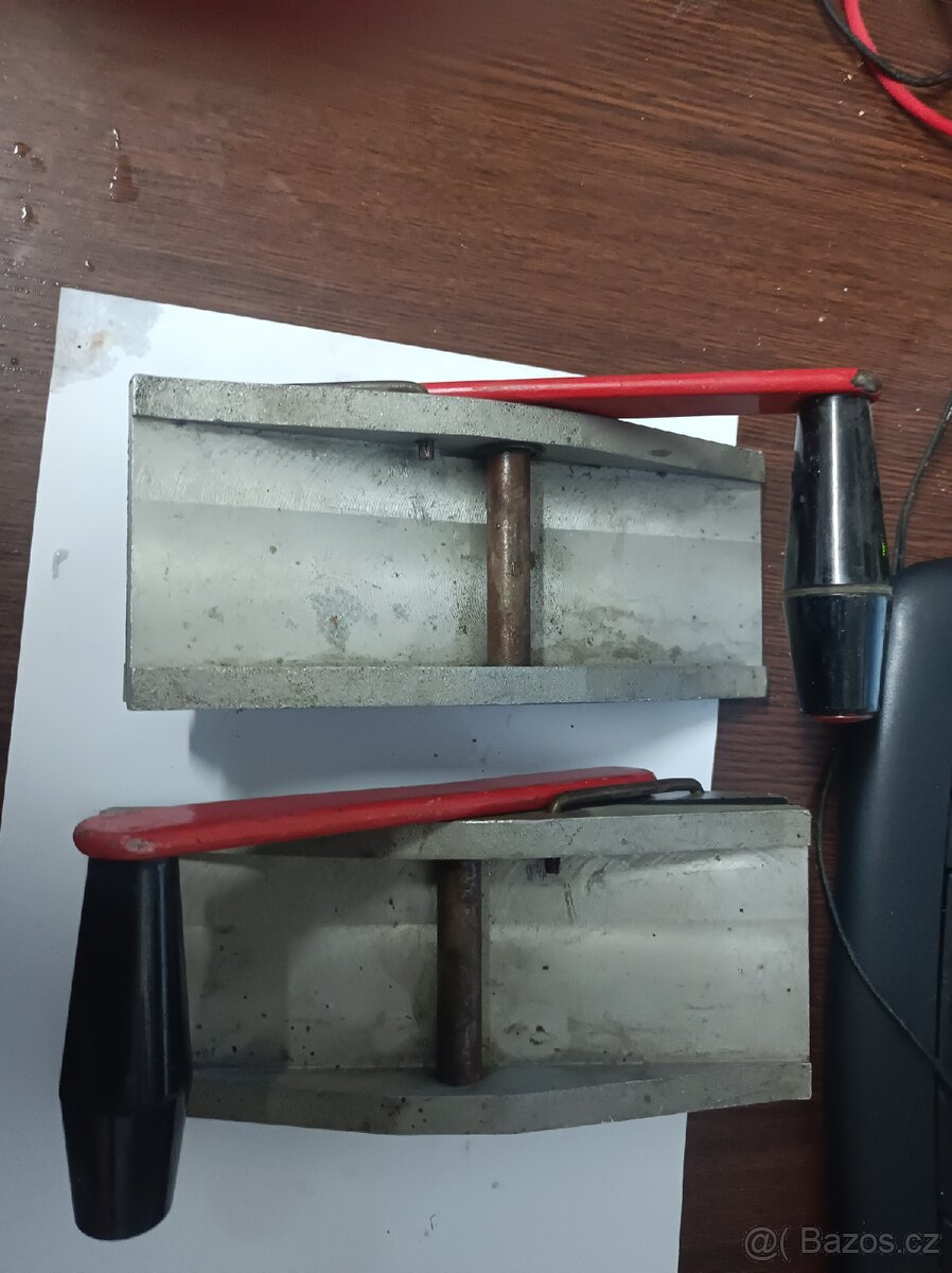 Nosiče plošných materiálů
