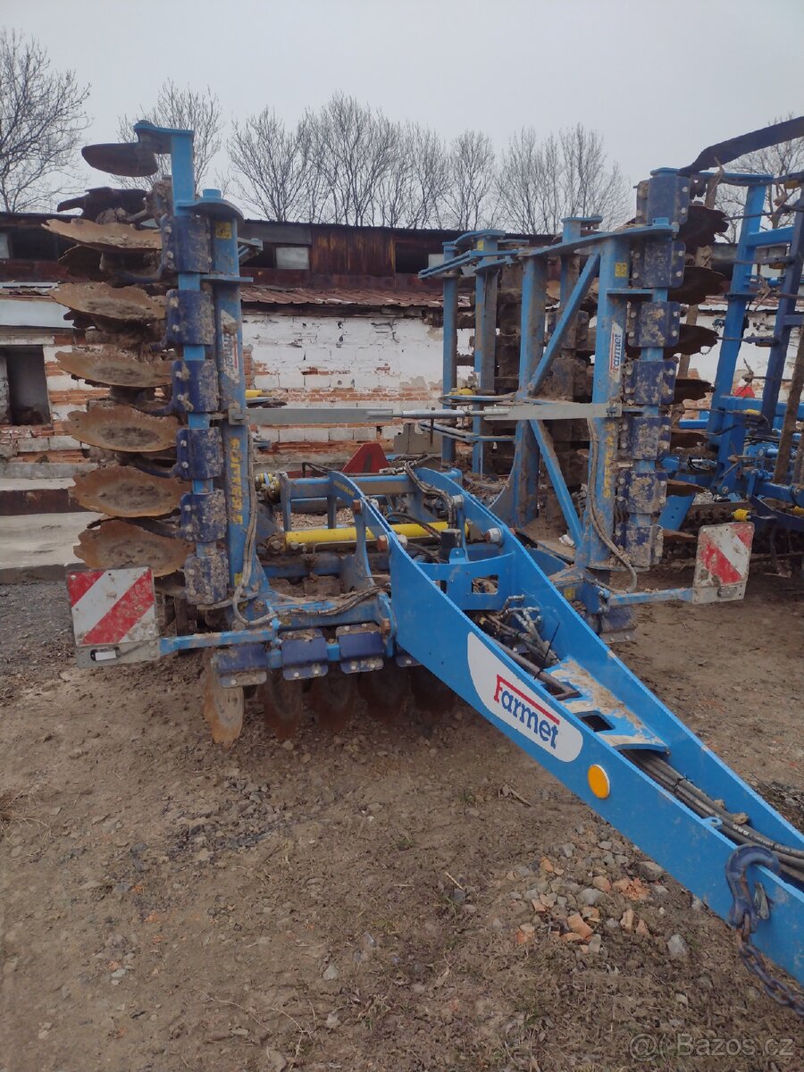 Kompaktor, disky farmet
