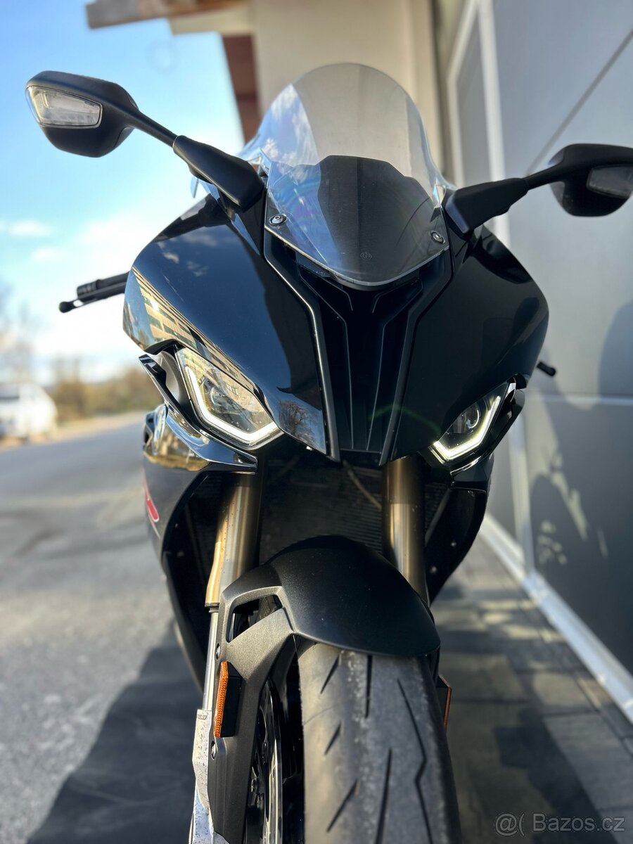 BMW S1000RR