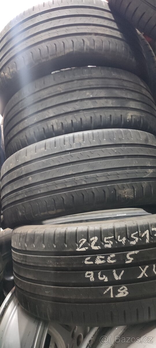 225/45 R17 94V XL Continental