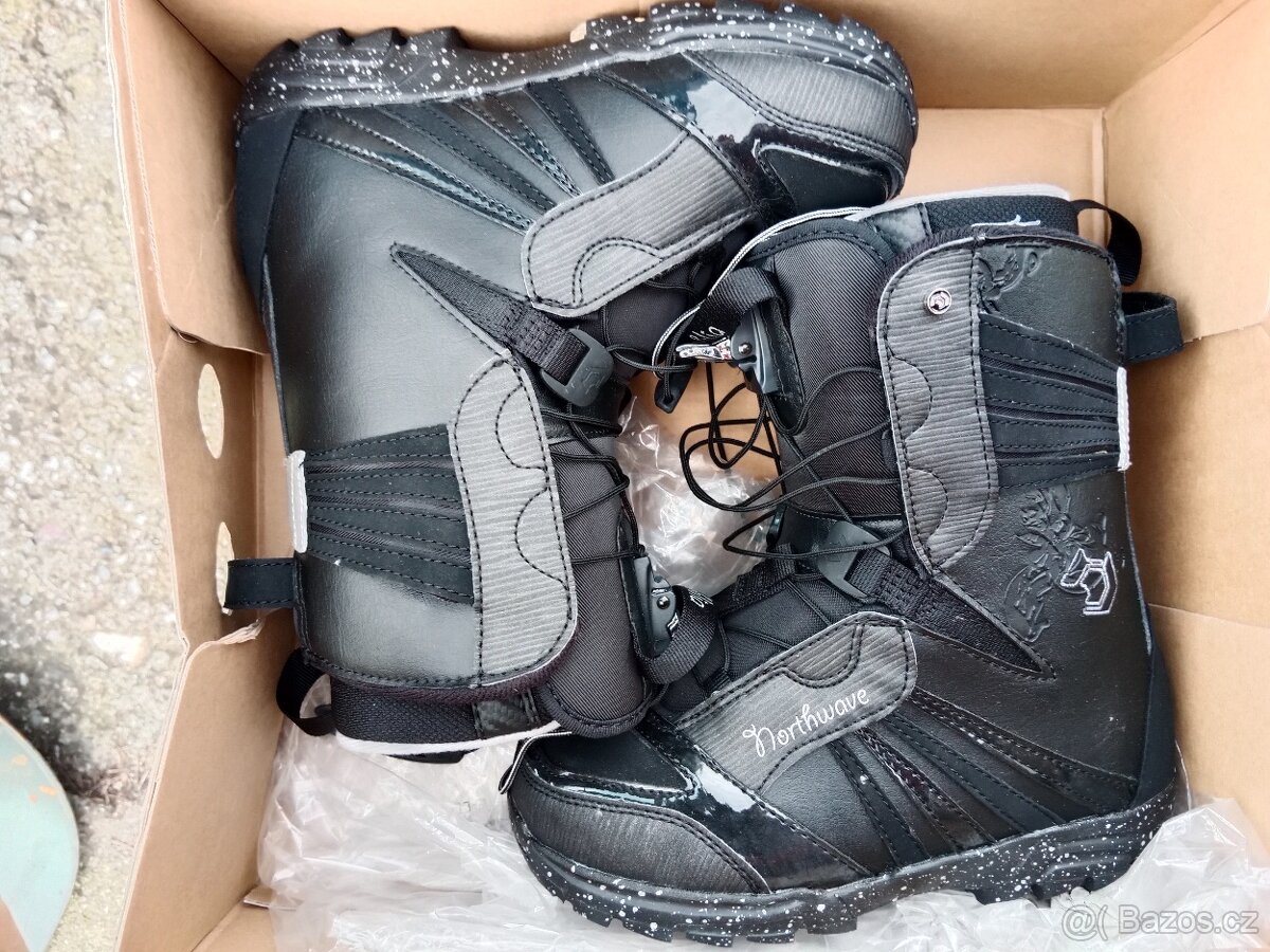 Nepoužité snowboardové boty Northwave. Velikost 36