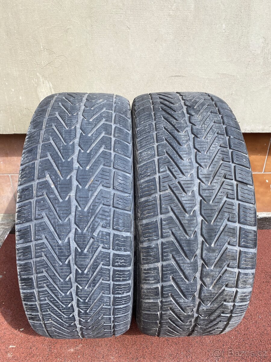 2ks, Zimní pneu, Vredestein 225/40R18 92W