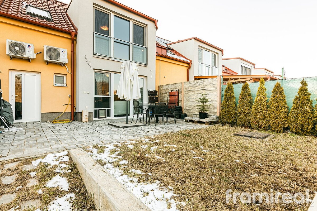 Prodej rodinného domu, 126 m2 - Pohořelice, Velký Dvůr