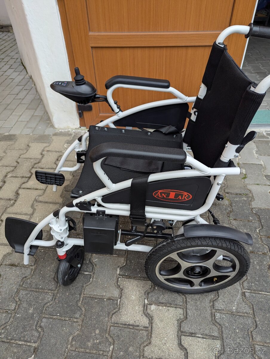 Elektrické invalidní křeslo