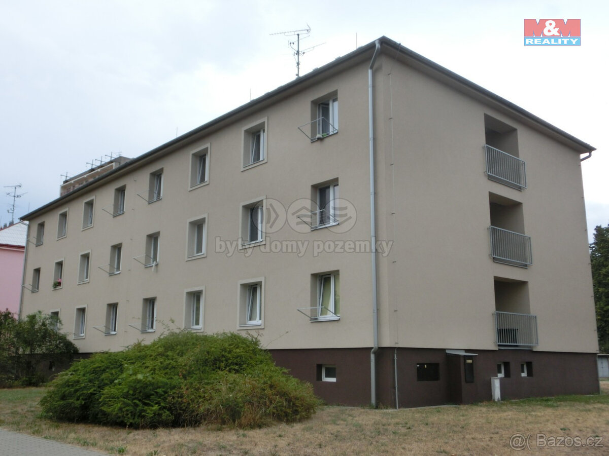 Pronájem bytu 1+1, 30 m², Pardubice, ul. Na Okrouhlíku