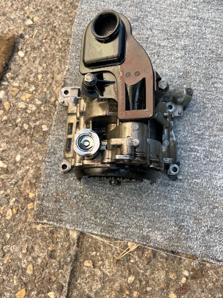 Bmw f10 / f11 525d 530d olejové čerpadlo