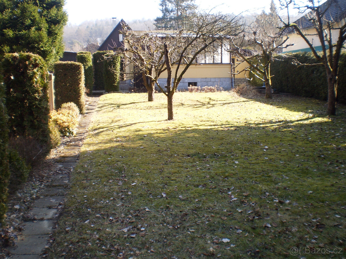 Stavební pozemek Lštění-Zlenice; plocha 1141 m2