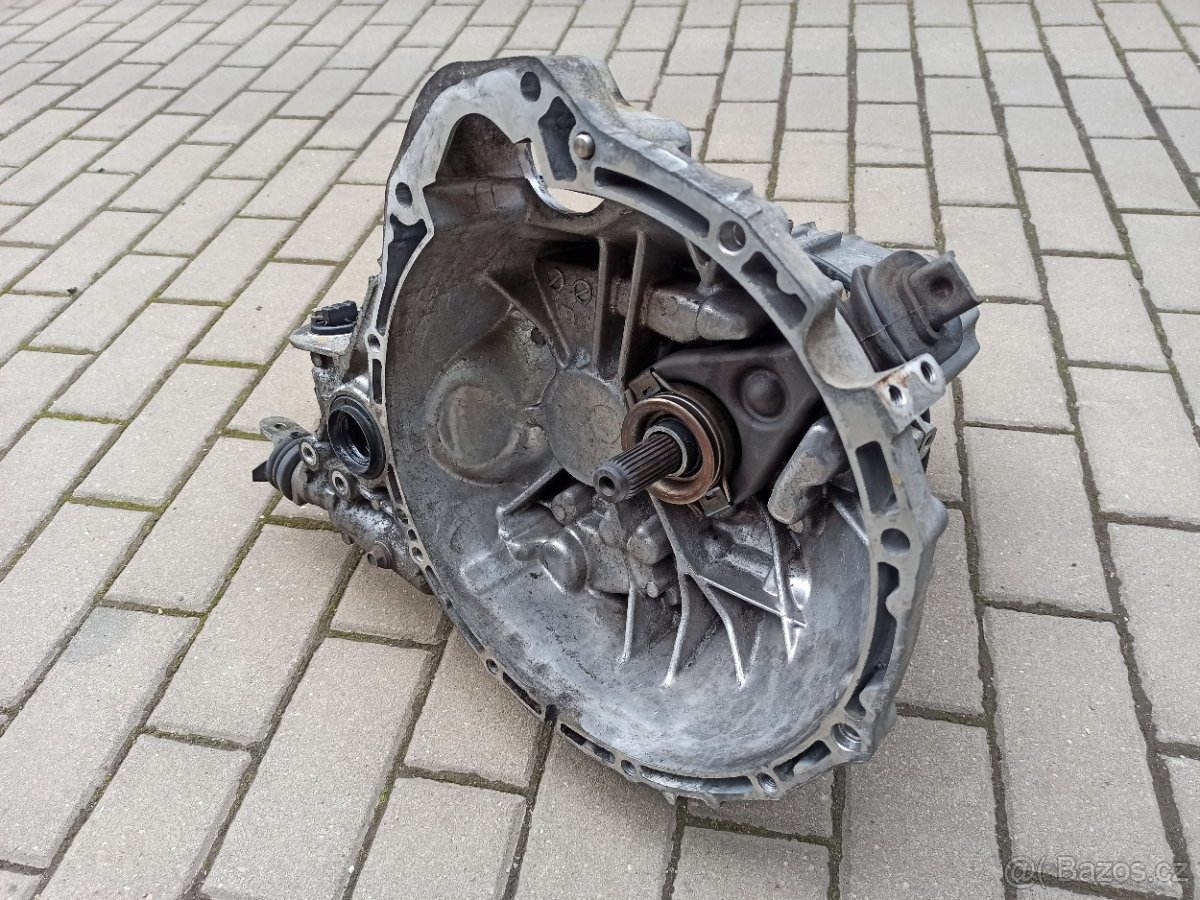 Převodovka Nissan 2.2Di YD22