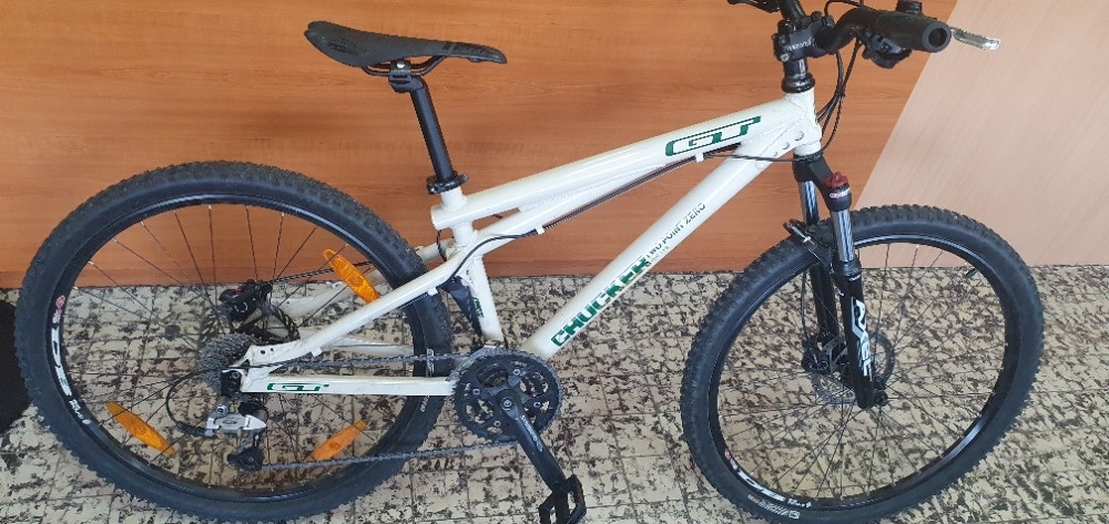 Dirtové horské kolo GT Chucker 26"