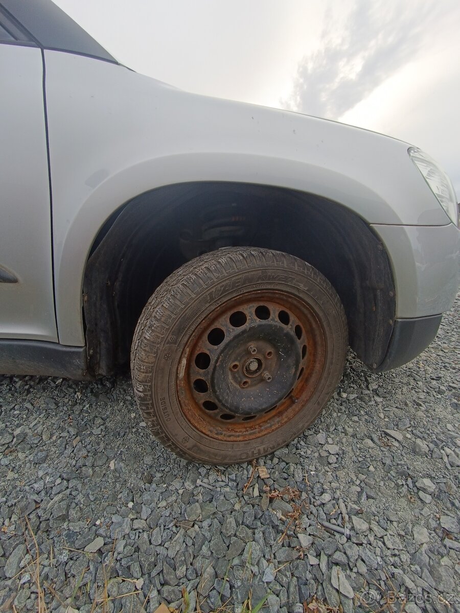 Blatníky, blatník Škoda Yeti 2011