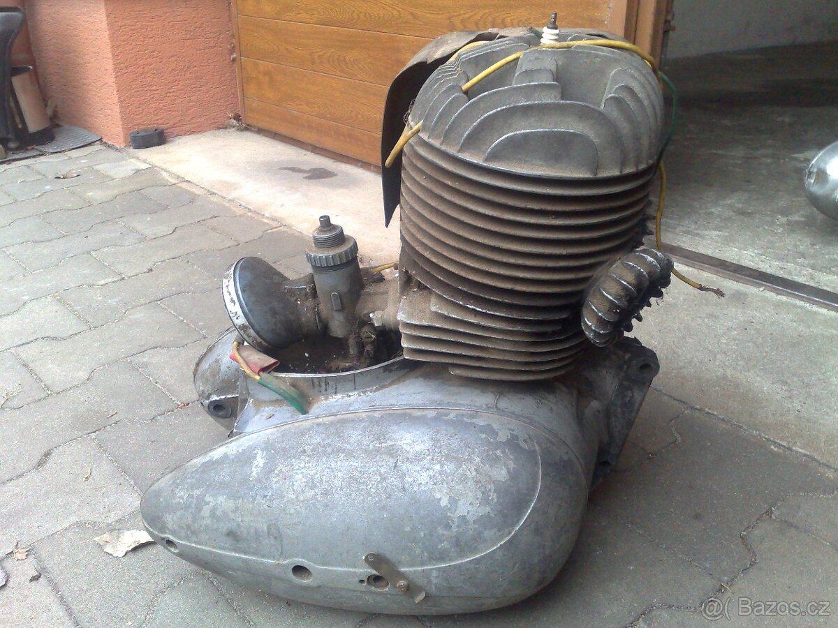 MOTOR JAWA 250 PÉRÁK - 1954