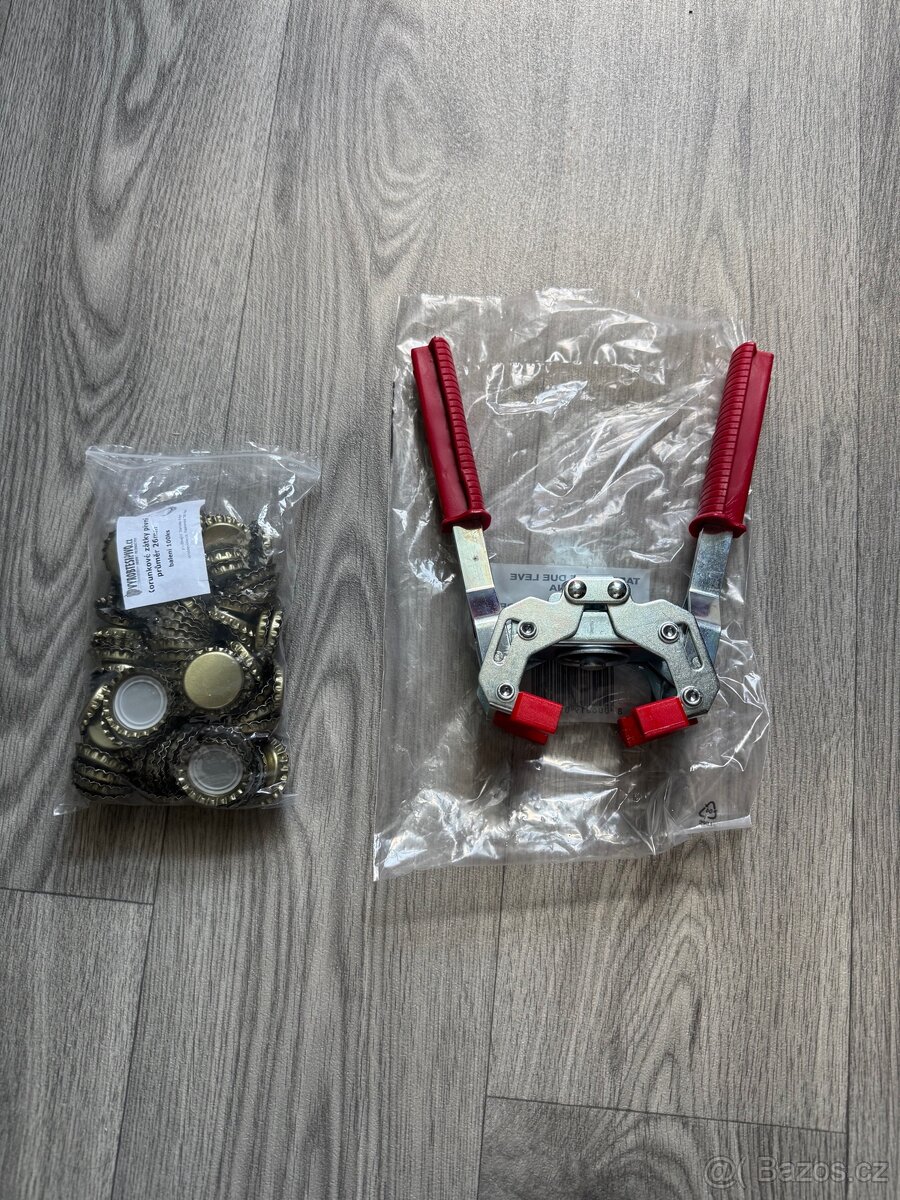 Zátkovač lahví + vršky