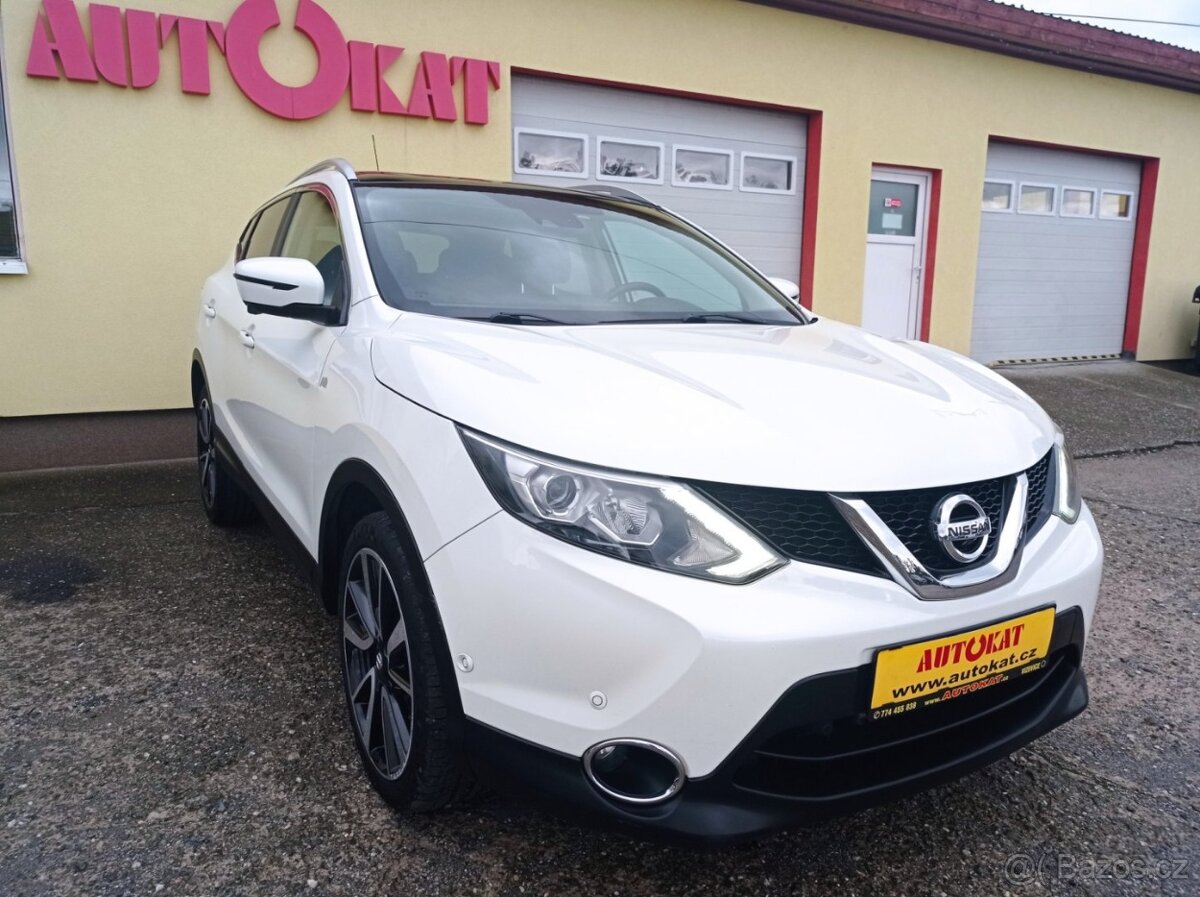 Nissan Qashqai 1.6 dCi Výhřev/360°/Navi/1Maj