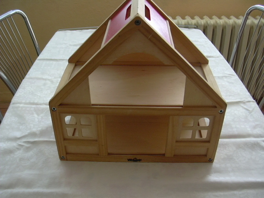 Dřevěný domeček