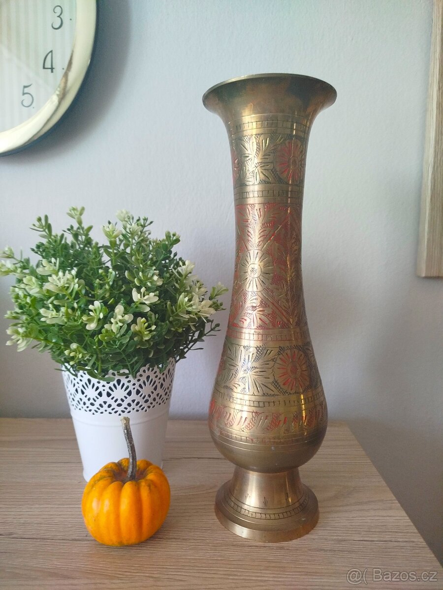 Mosazná váza 30 cm