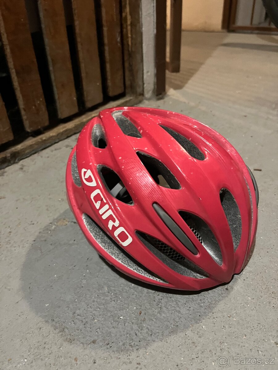 Cyklistiká helma giro