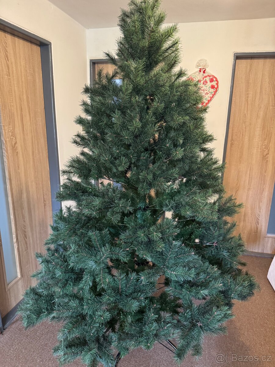 🎄Umělý vánoční stromek🎄