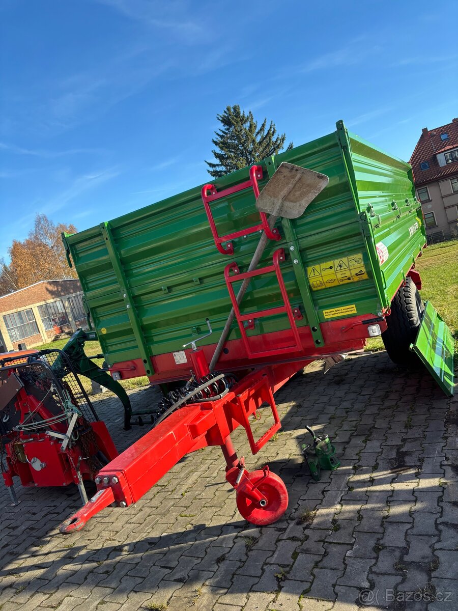 Vlek za traktor pronar T671