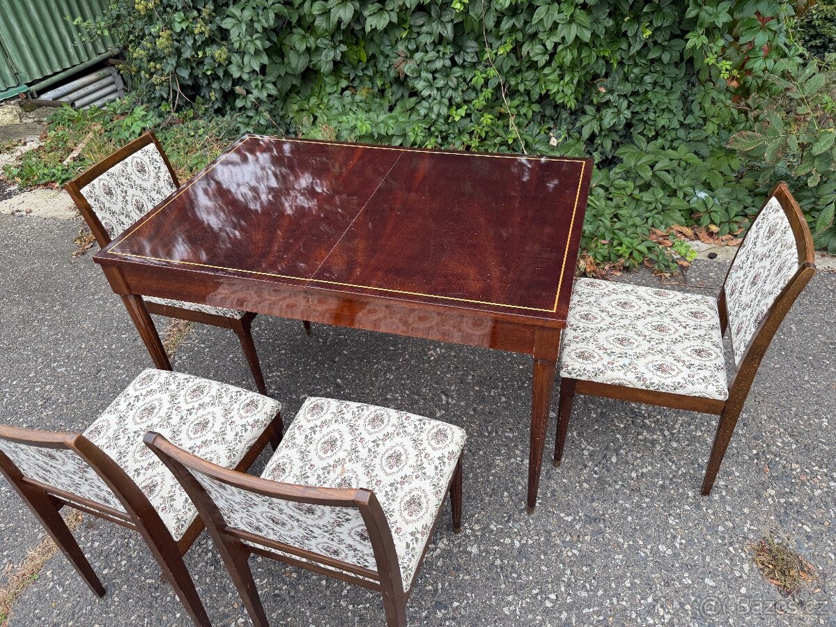 Starožitný Set nábytku - Jídelní stůl + židle