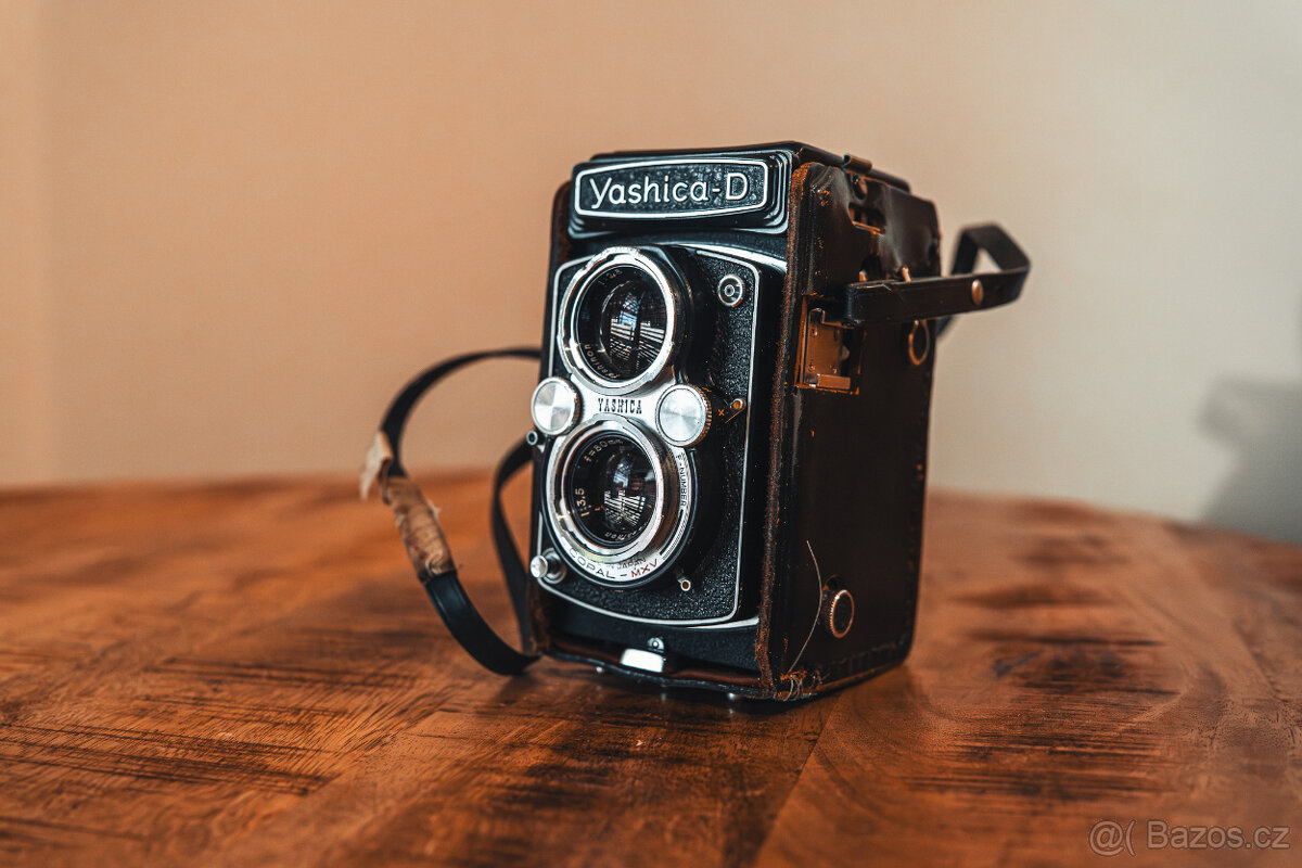 Yashica D krásný stav