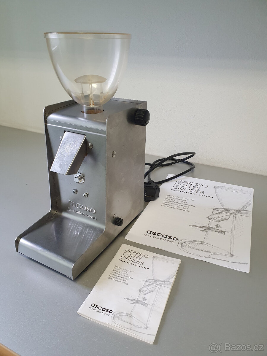 Profesionální mlýnek na kávu Ascaso i-Steel