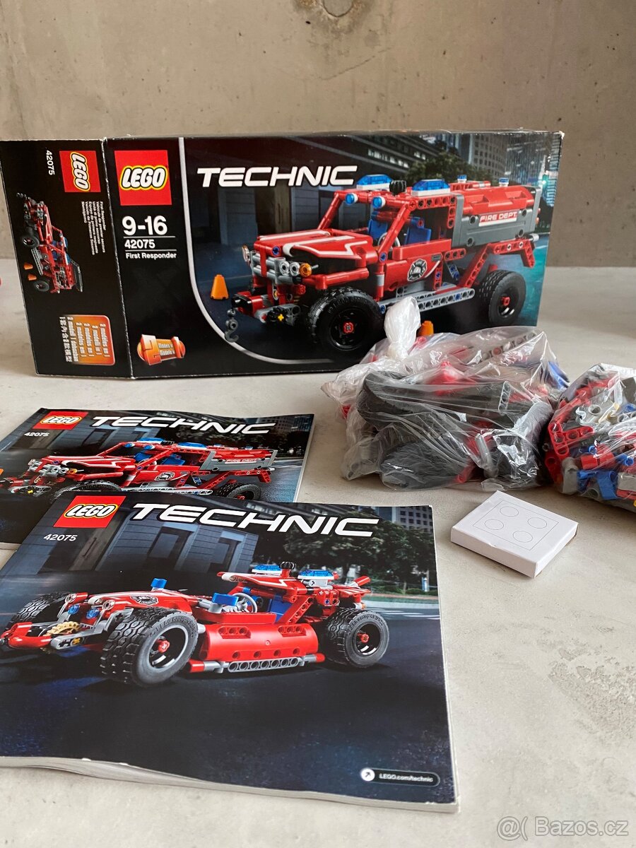 Lego Technic 42075 - Zachranarske auto