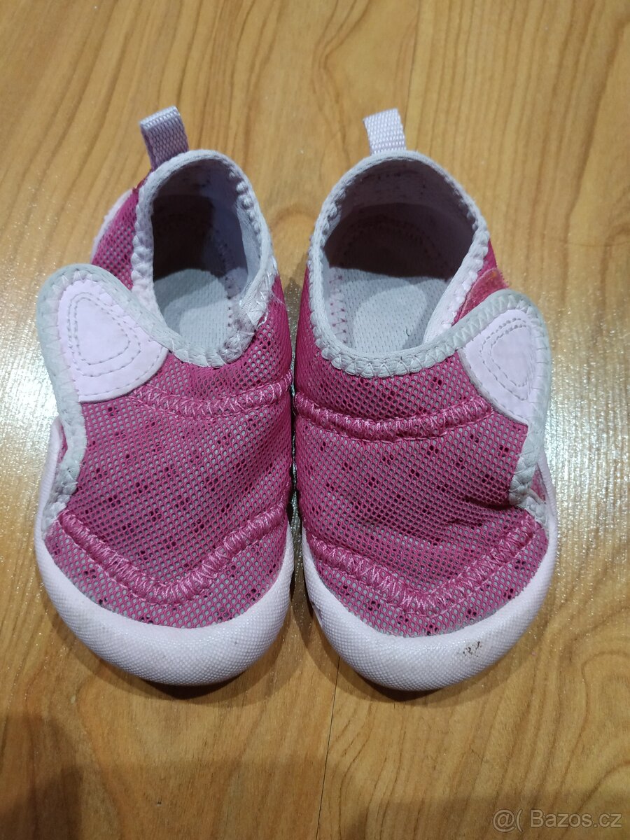Dívčí barefoot cvičky/papučky/boty do vody Domyos