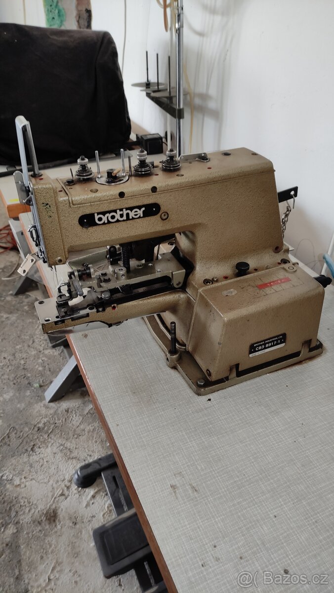 Knoflíkovačka Brother CB3-B917-1