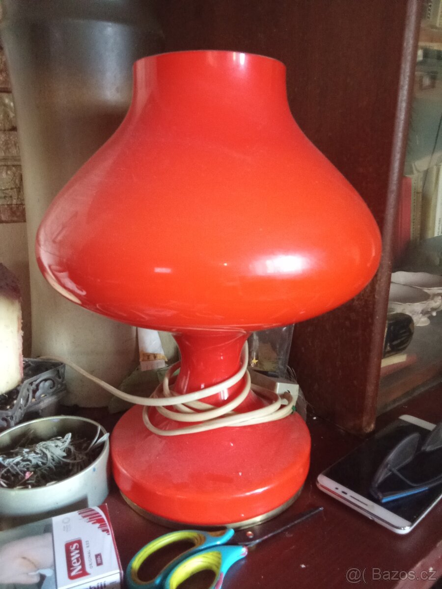 prodam retro lampu