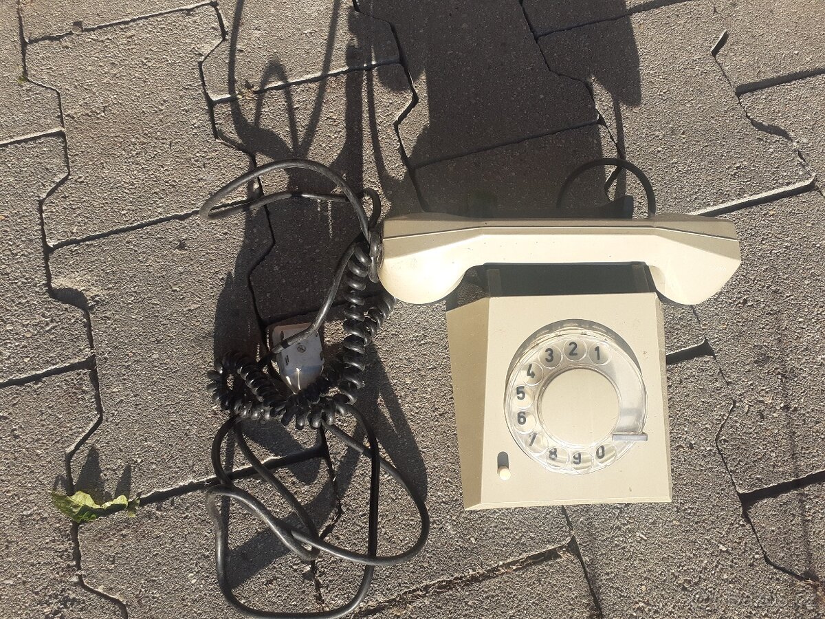 Telefon