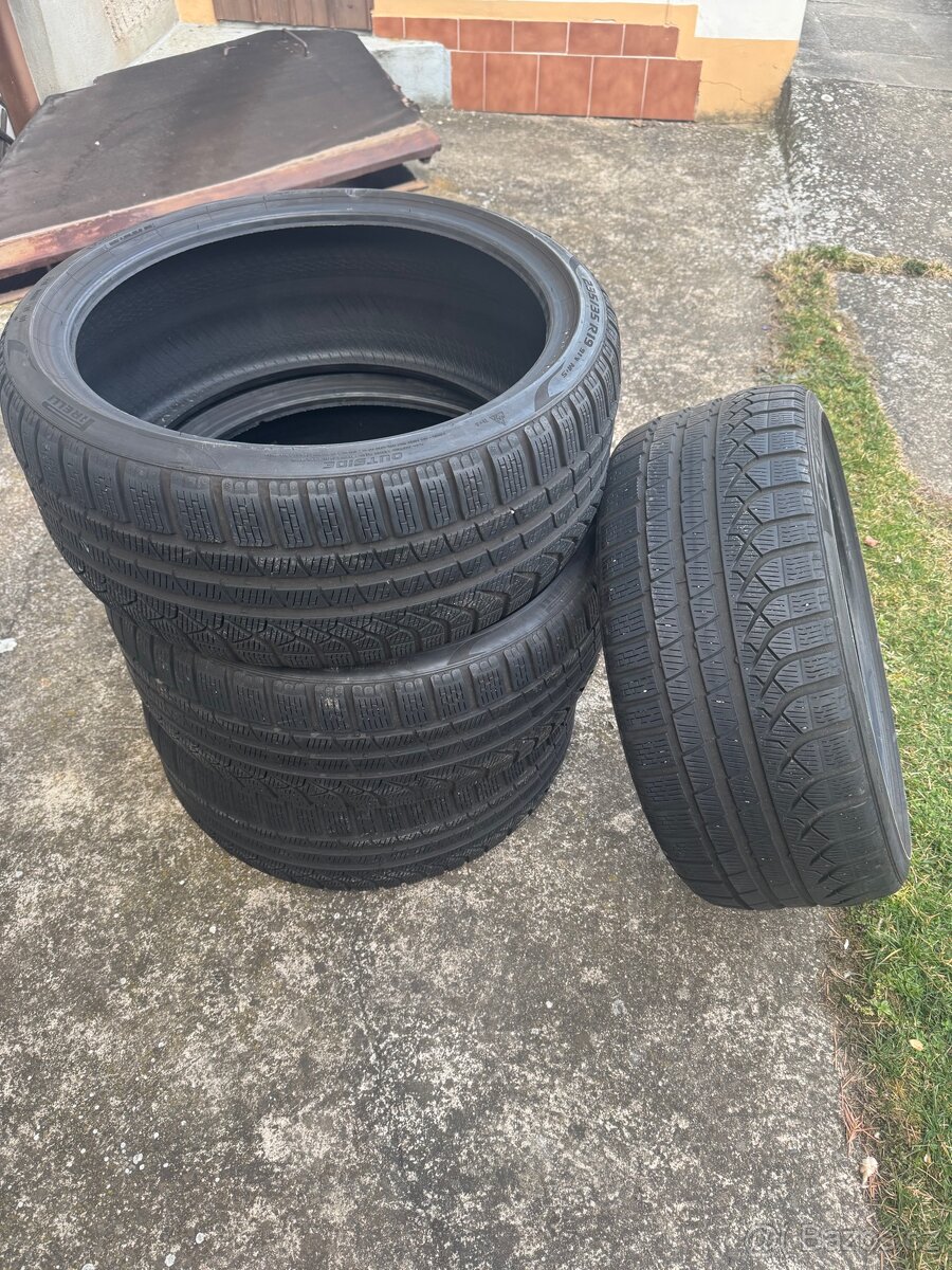 Zimní pneumatiky Pirelli 235/35 R19 91v M+S
