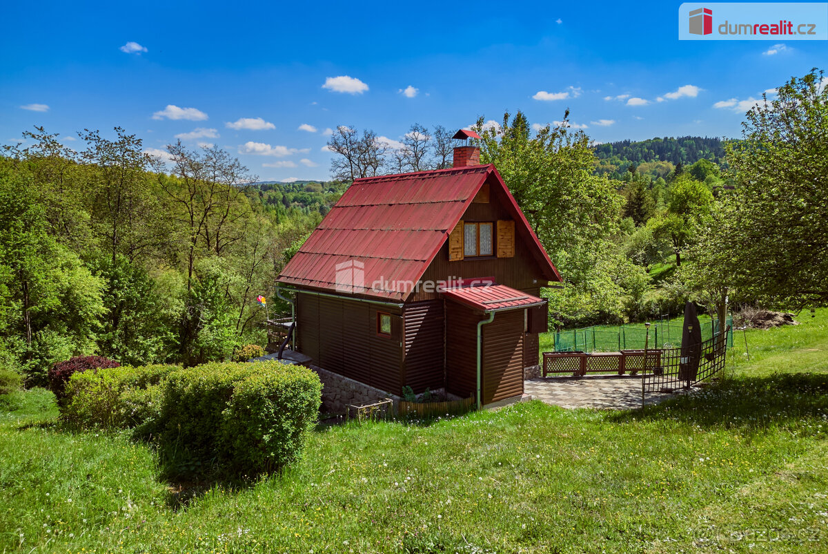Chata se zahradou 382 m2, Radošov u Kyselky