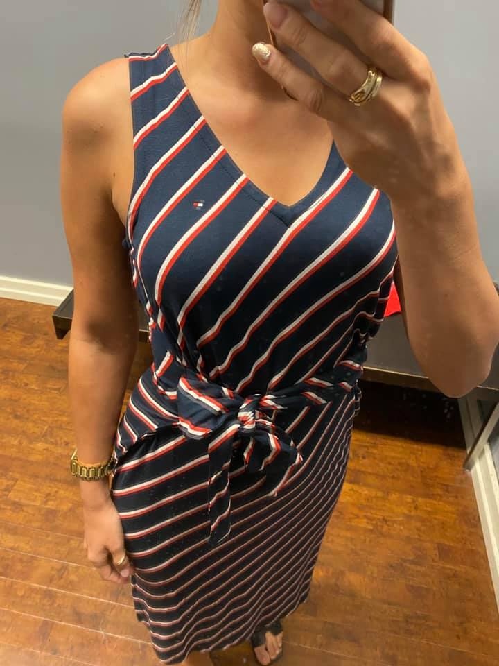 Proužkované letní šaty Tommy Hilfiger