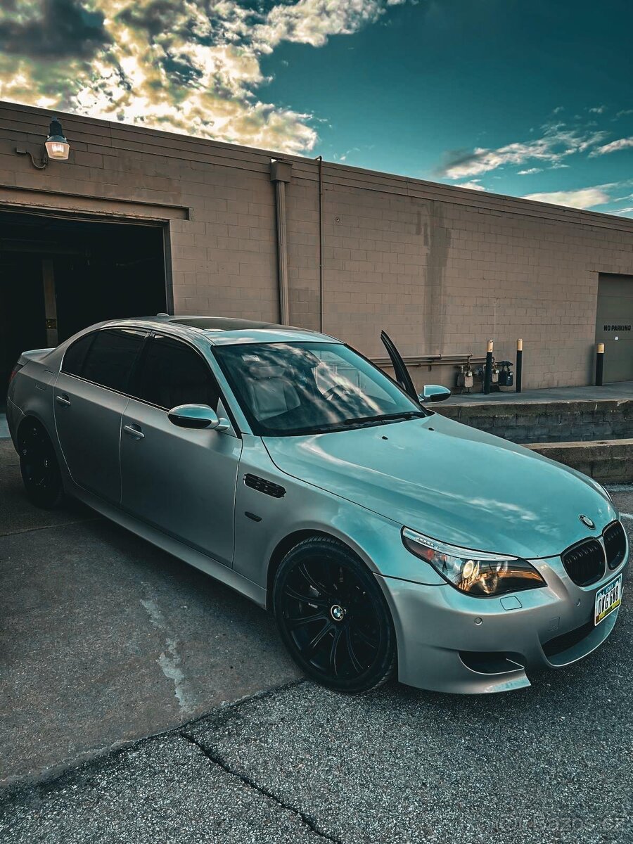 BMW M5 E60 V10 (2006)