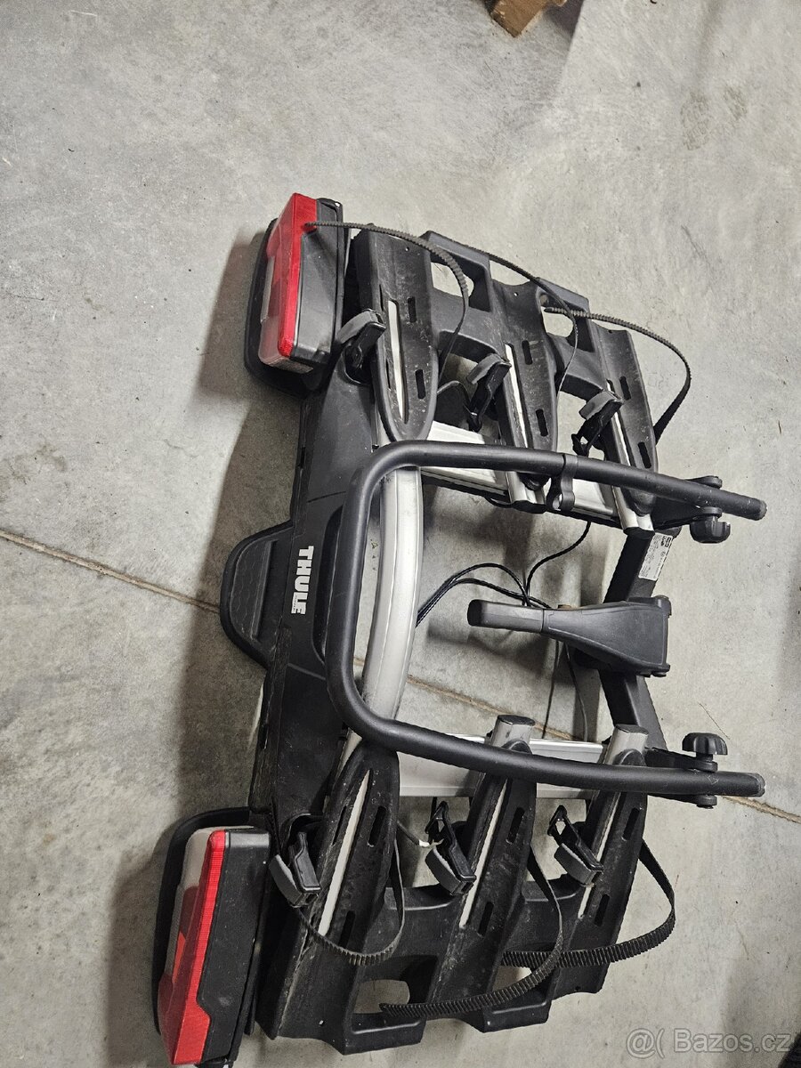 Nosič na 4 kola na tažné Thule Velocompact 929